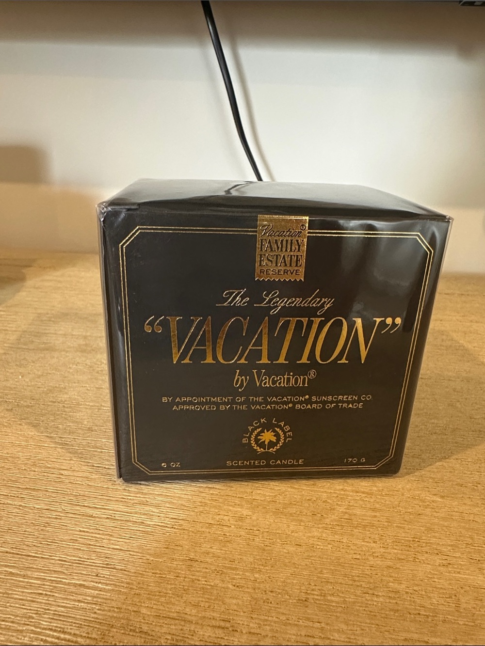VACATION candle